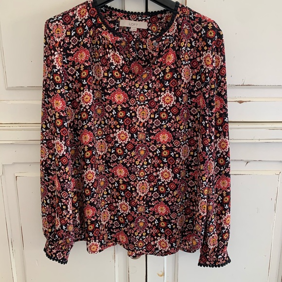 LOFT Long sleeve blouse small - Picture 5 of 5